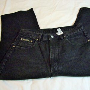 Calvin Klein Black Jean Capris Size 14